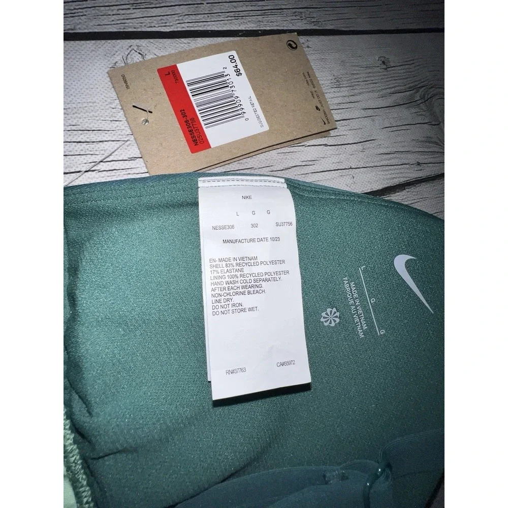 Nike Women's Swim Built-In Bra Tankini Top Green Size Large